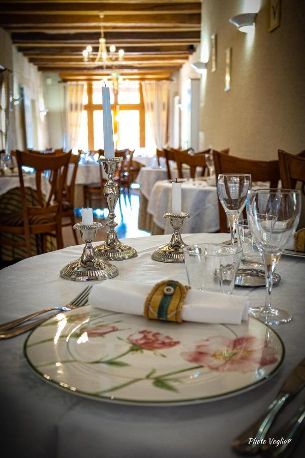 Logis Auberge Le Colombien - Hotel Et Restaurant Villandry Eksteriør bilde