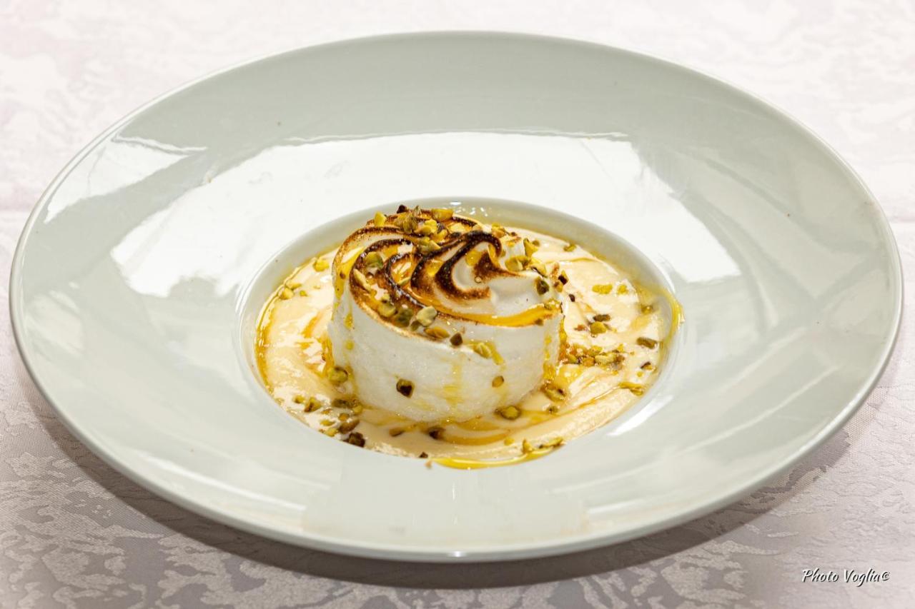 Logis Auberge Le Colombien - Hotel Et Restaurant Villandry Eksteriør bilde