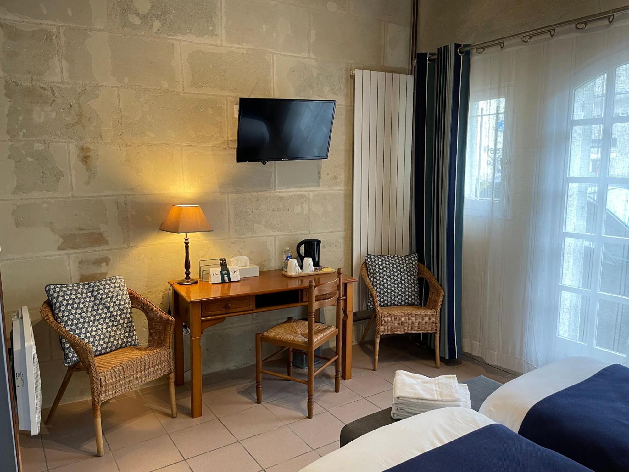 Logis Auberge Le Colombien - Hotel Et Restaurant Villandry Eksteriør bilde