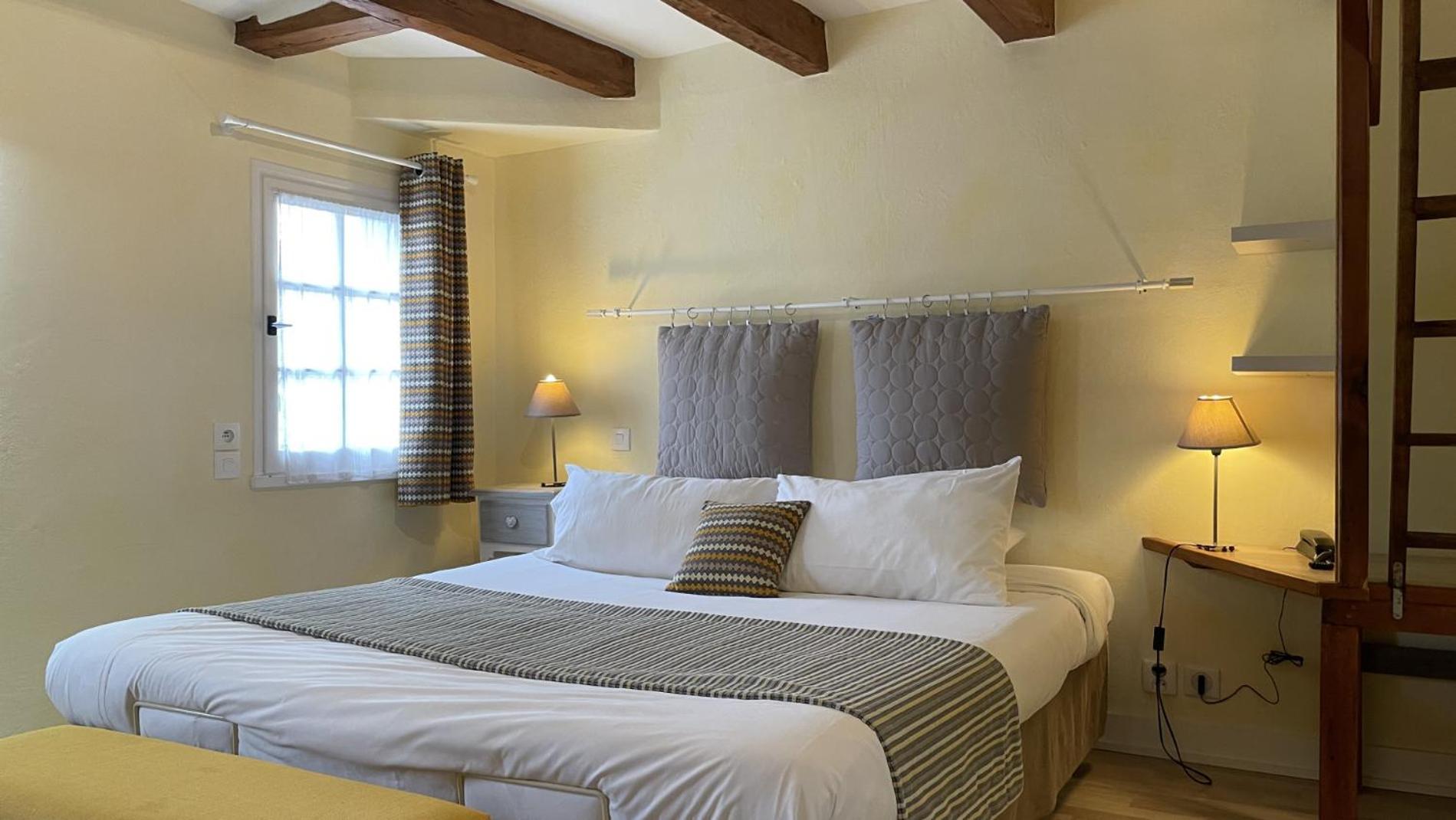 Logis Auberge Le Colombien - Hotel Et Restaurant Villandry Eksteriør bilde
