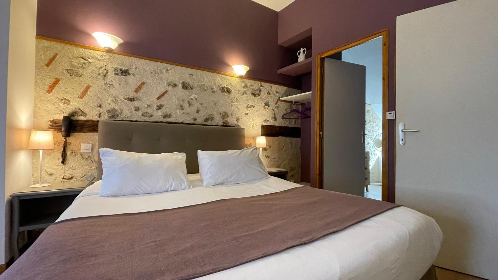 Logis Auberge Le Colombien - Hotel Et Restaurant Villandry Eksteriør bilde