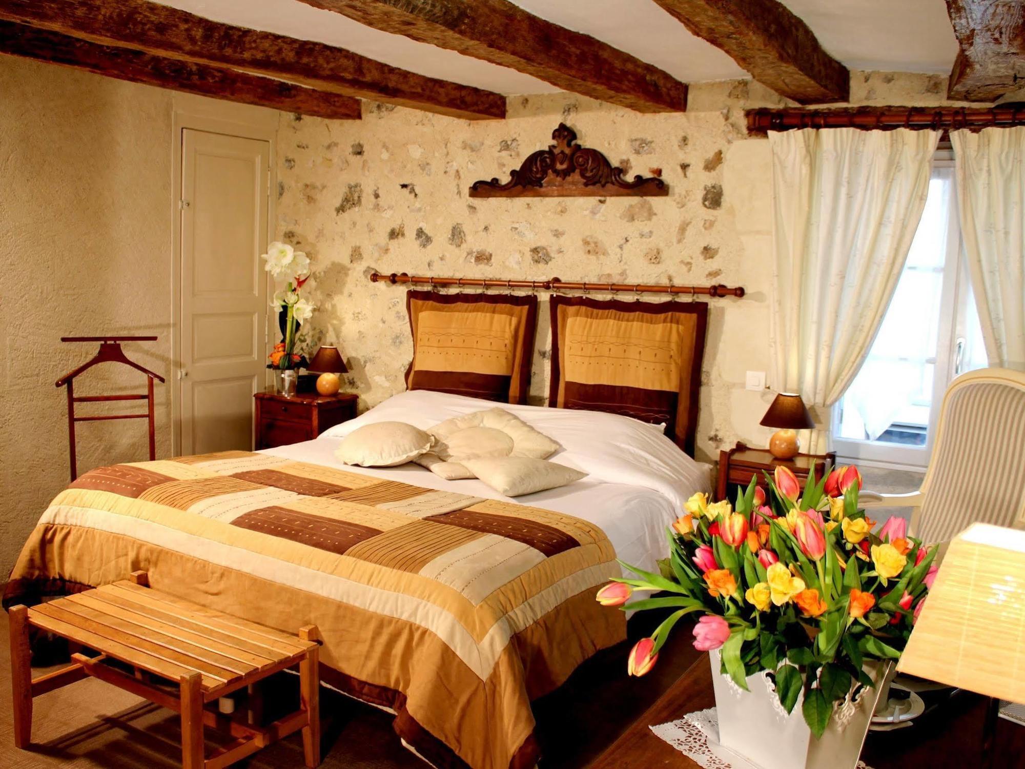 Logis Auberge Le Colombien - Hotel Et Restaurant Villandry Eksteriør bilde